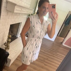 Adorable 🌵Dress size M